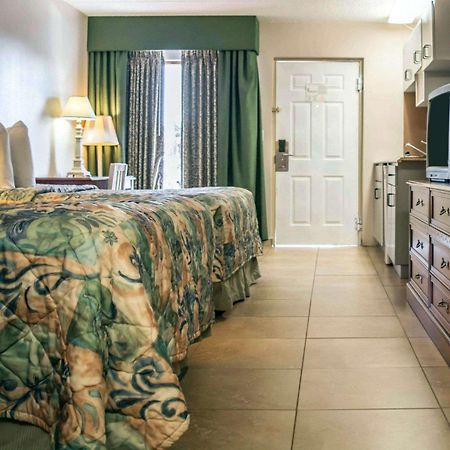 Rodeway Inn Clearwater-Dunedin Eksteriør bilde