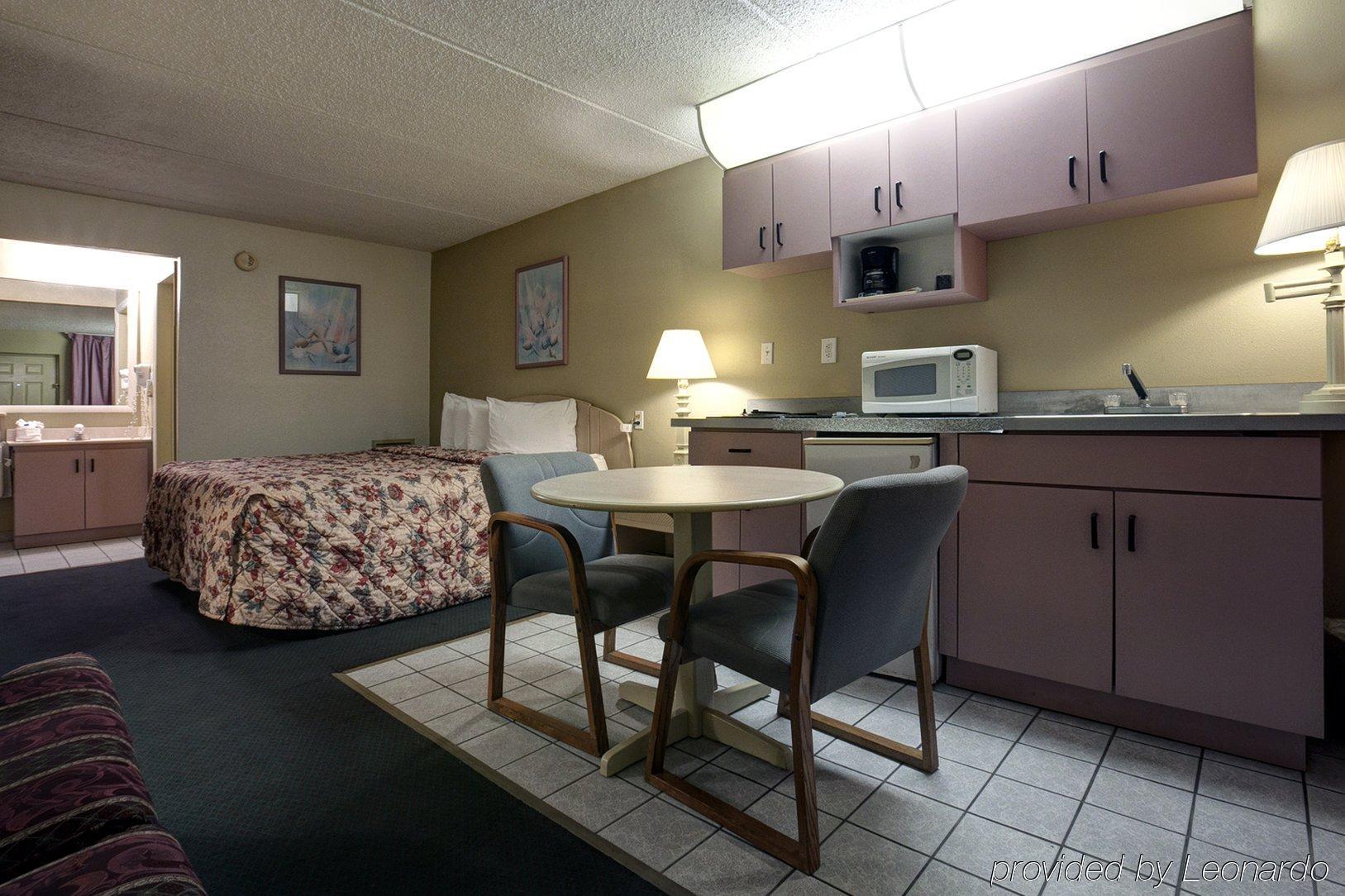 Rodeway Inn Clearwater-Dunedin Rom bilde